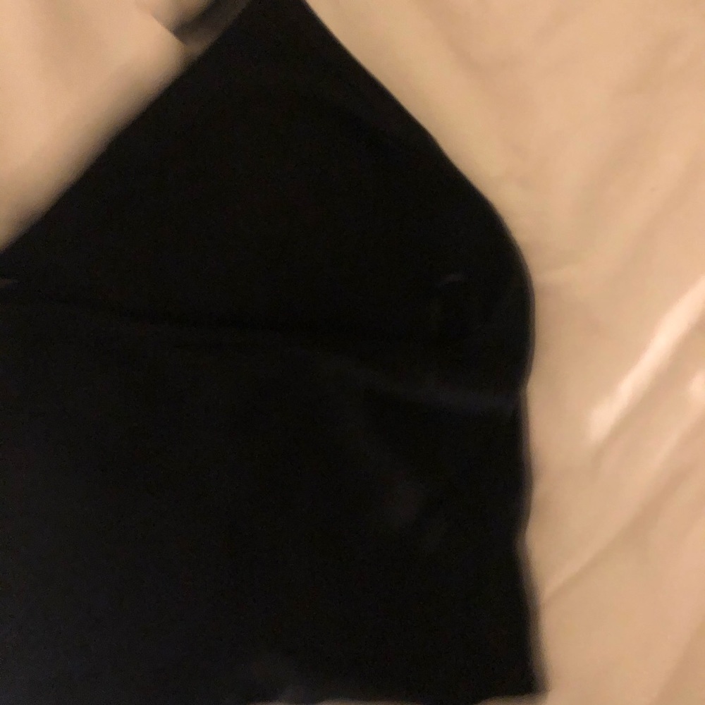 F21 Ribbed Halter Crop Top - Picture 3 of 3